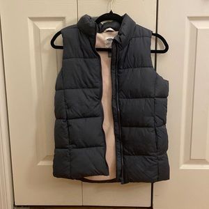 Grey Old Navy Puffer Vest